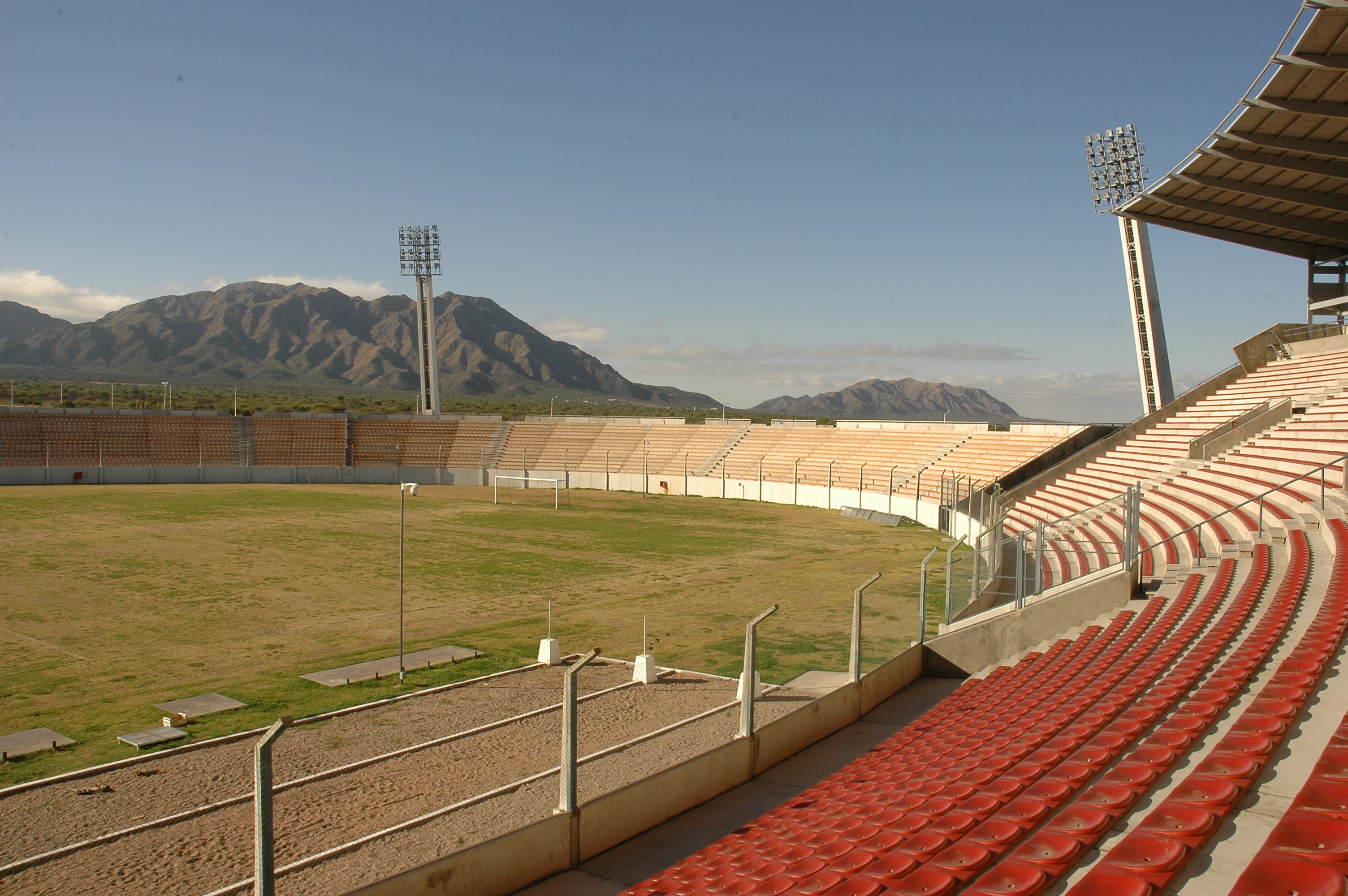 Estadio Juan Gilberto Funes, La PUnta