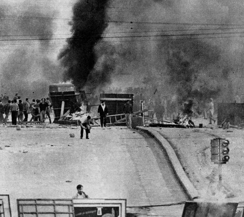 Barricadas en llamas durante el Cordobazo, mayo de 1969