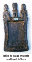 Tableta de madera encontrada en el Pucará de Tilcara
