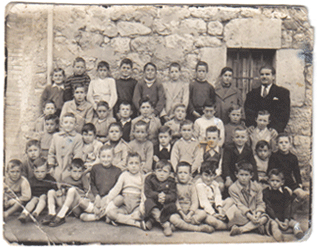 Fotografía antigua de una familia