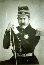 Fotograía de Sarmiento con uniforme
