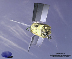 Fotografia de un satelite en orbita