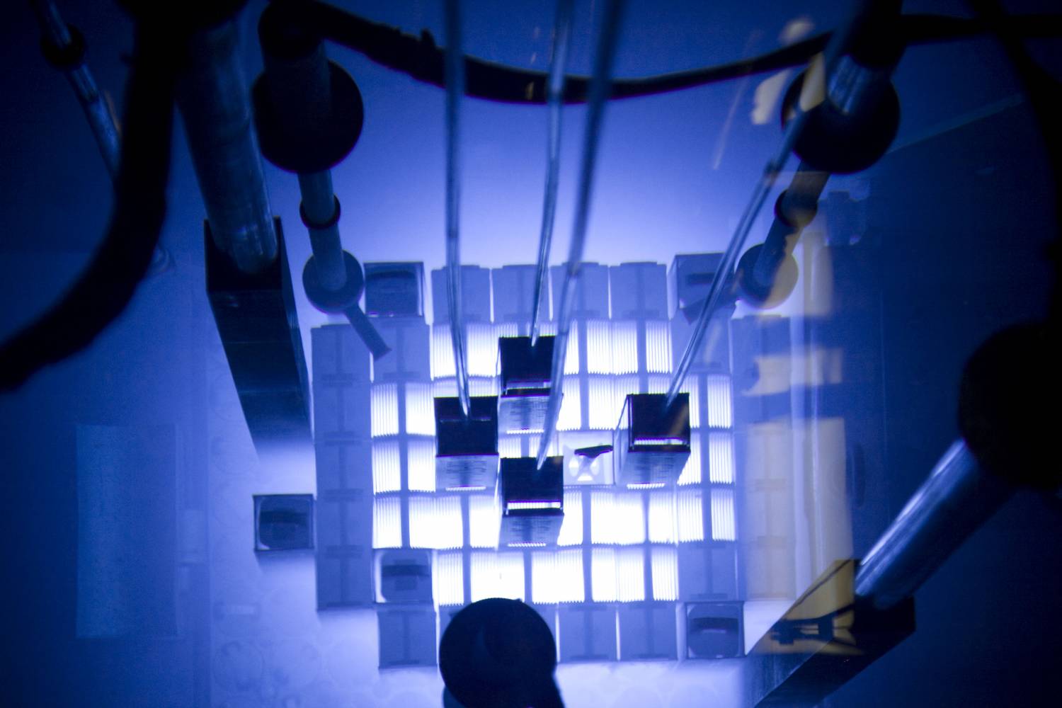 Efecto Cherenkov reactor RA-6 CAB