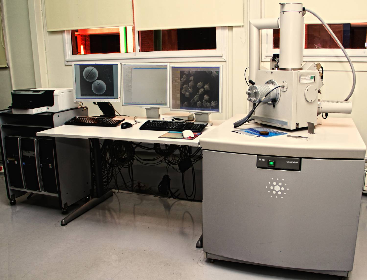 Microscopio Electrónico CAC