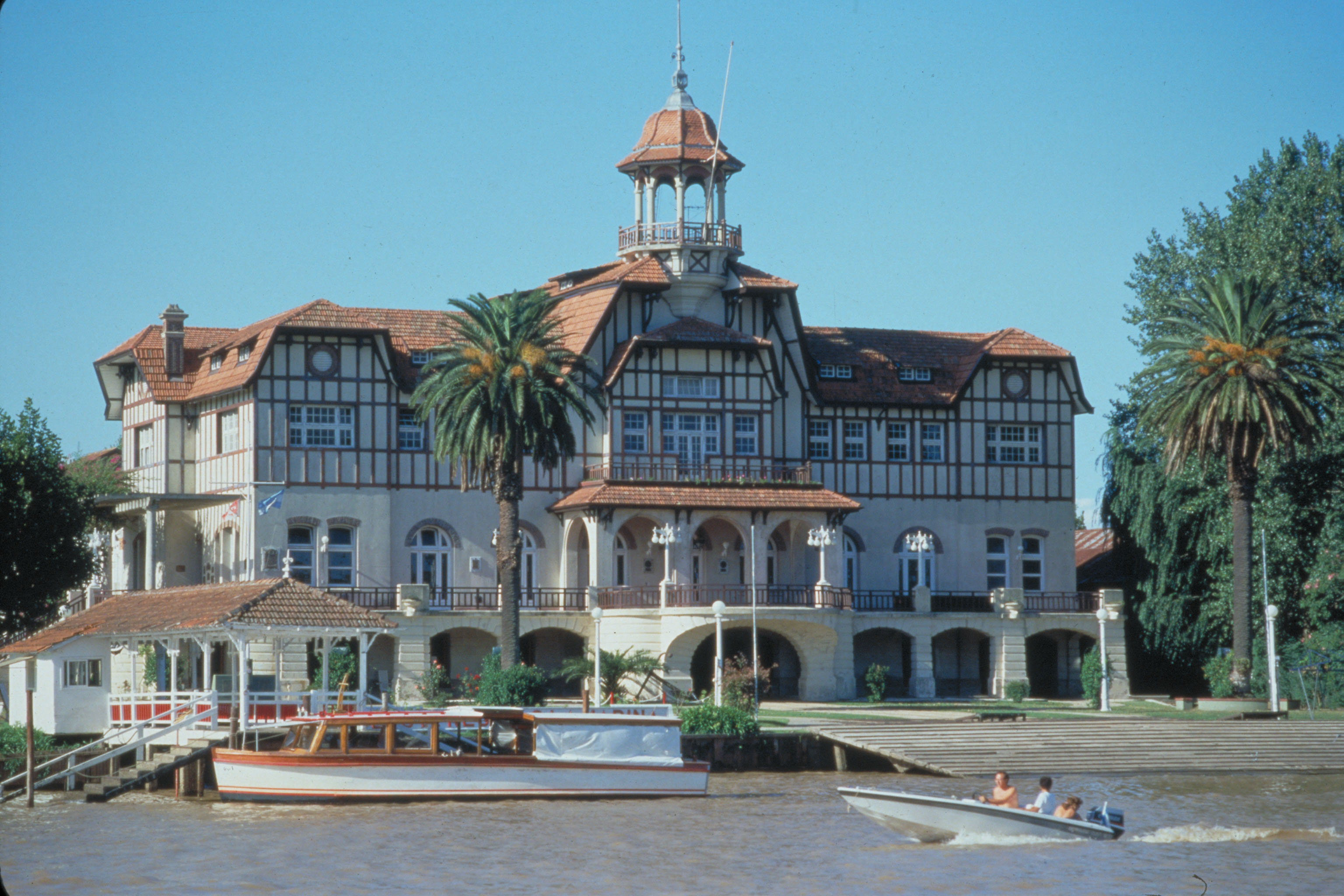 Río Luján, Tigre