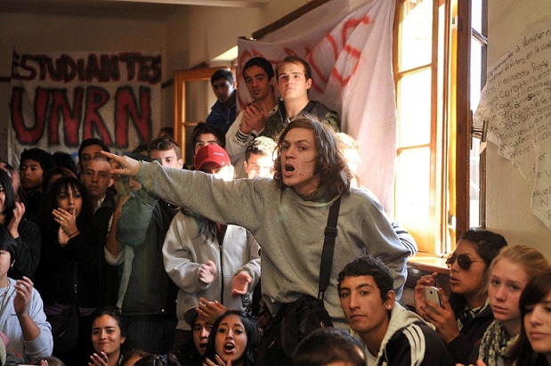 Marcha de estudiantes en Bariloche