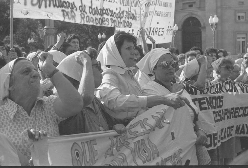 Madres de Plaza de Mayo, 1983