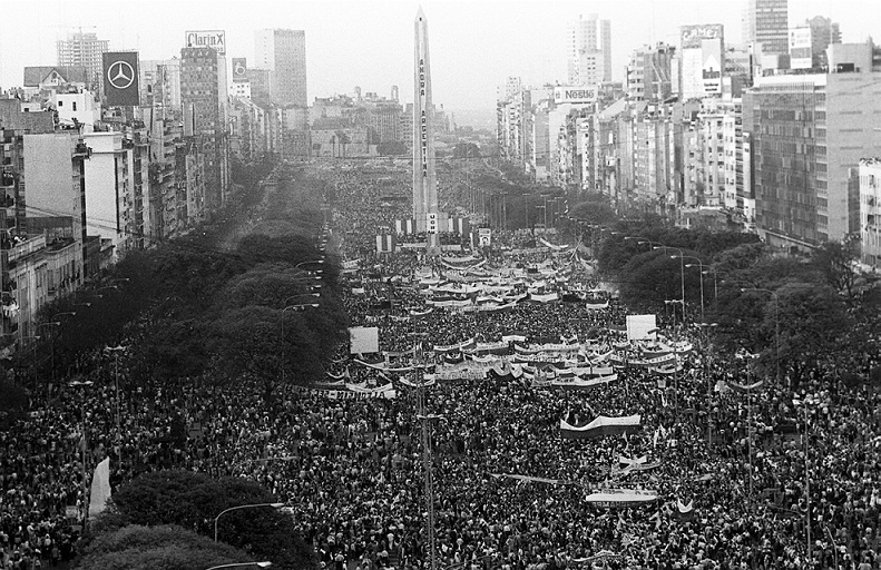 Cierre campaña 1983 UCR