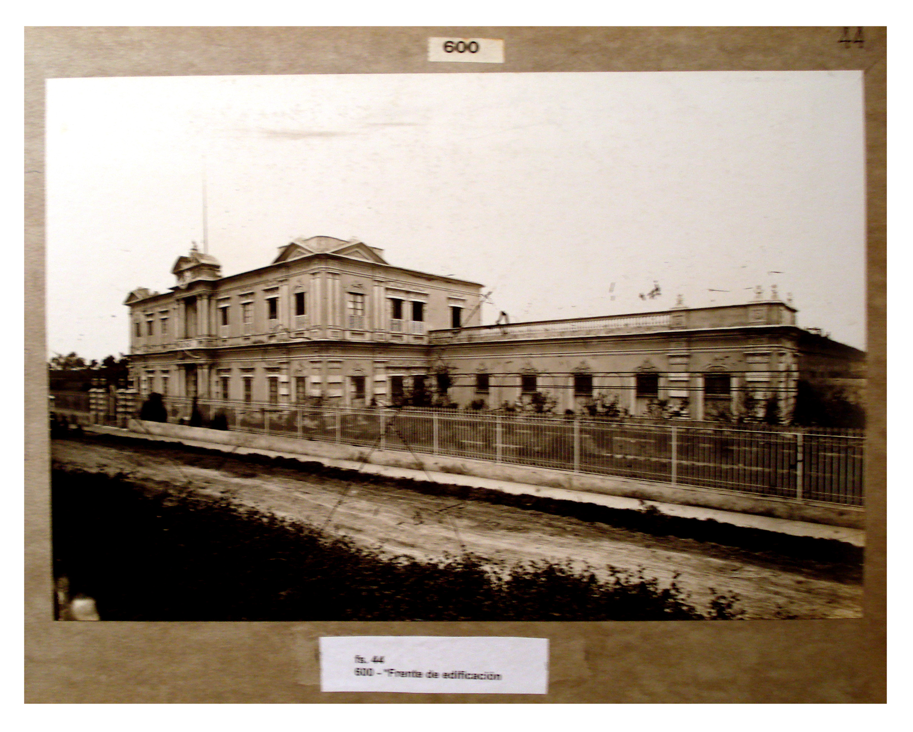 Frente de edificación