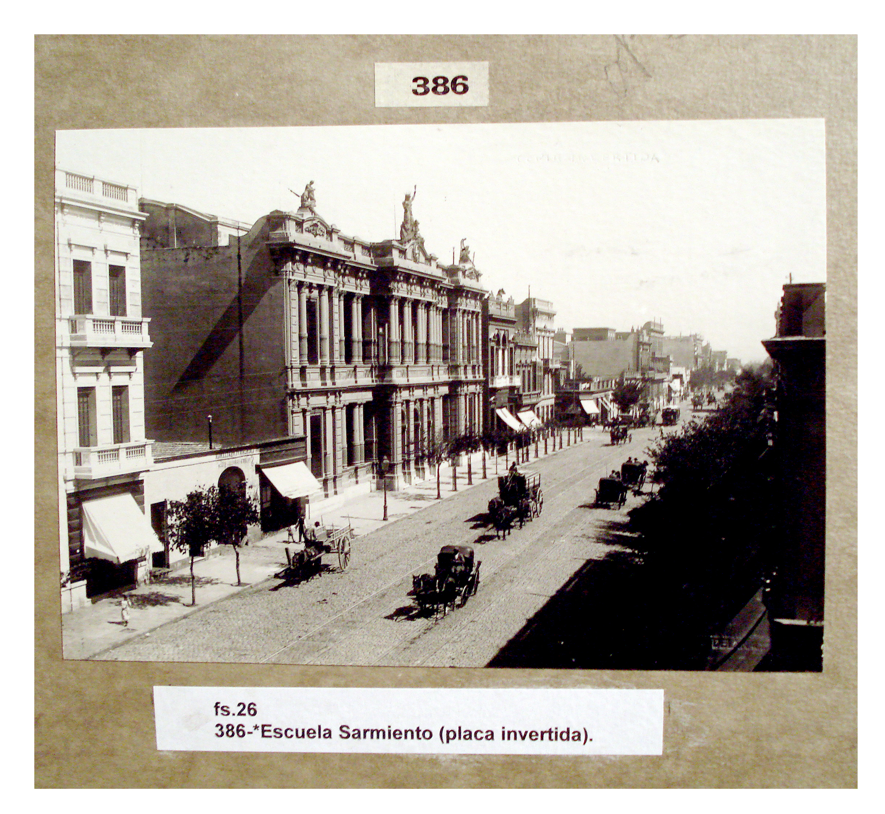 Escuela Sarmiento (placa invertida)