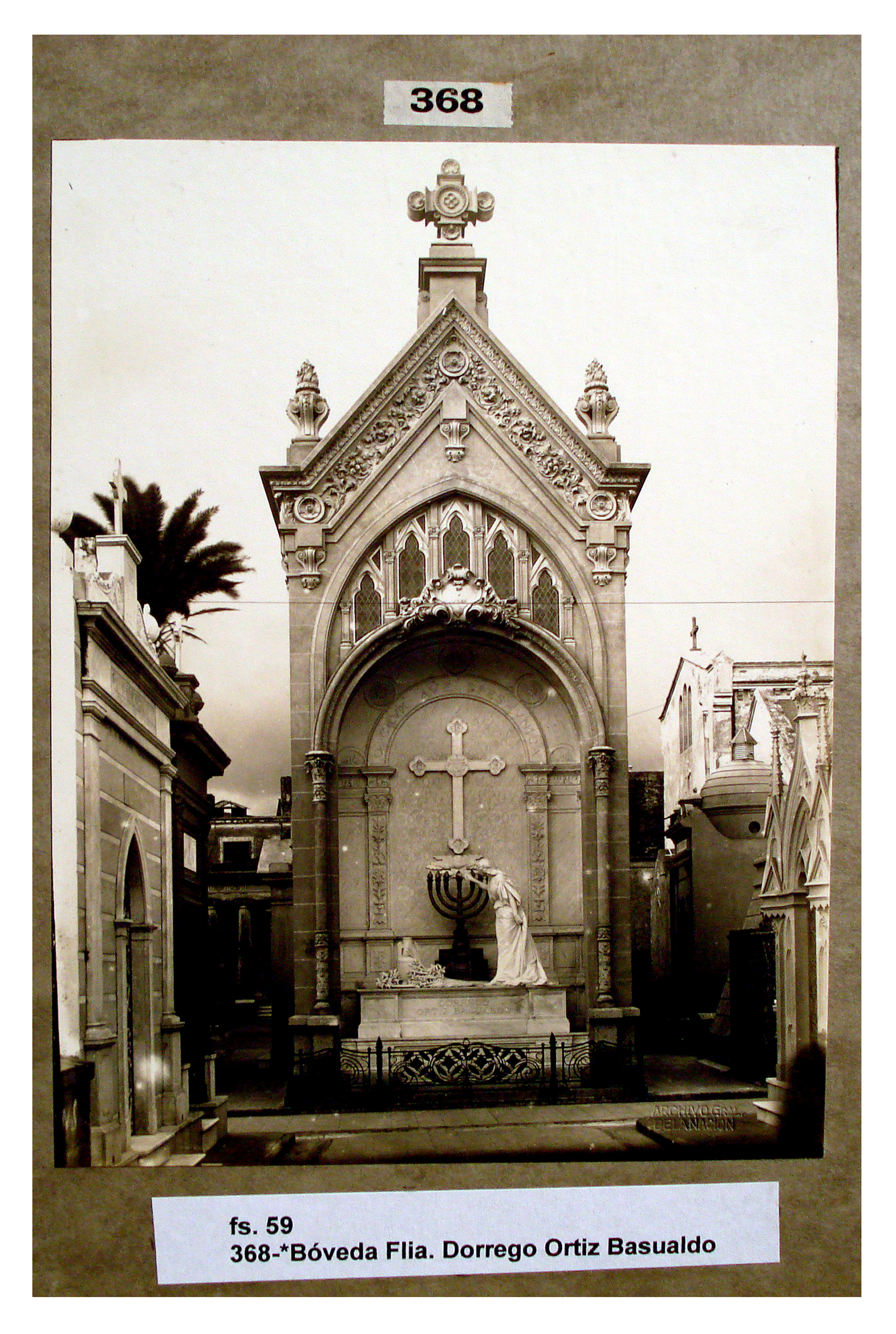 Bóveda familia Dorrego Ortiz Basualdo