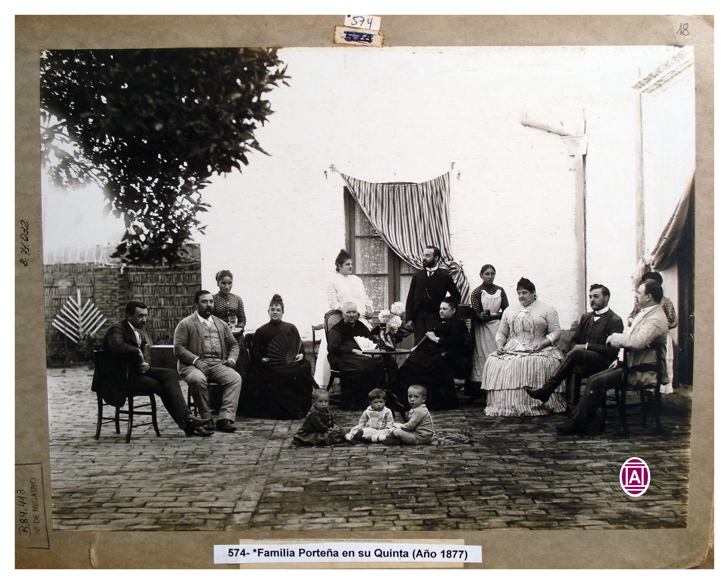 Familia porteña en su quinta