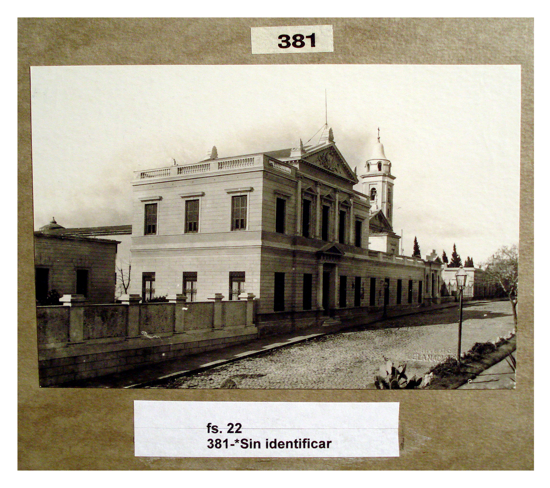 Edificación sin identificar