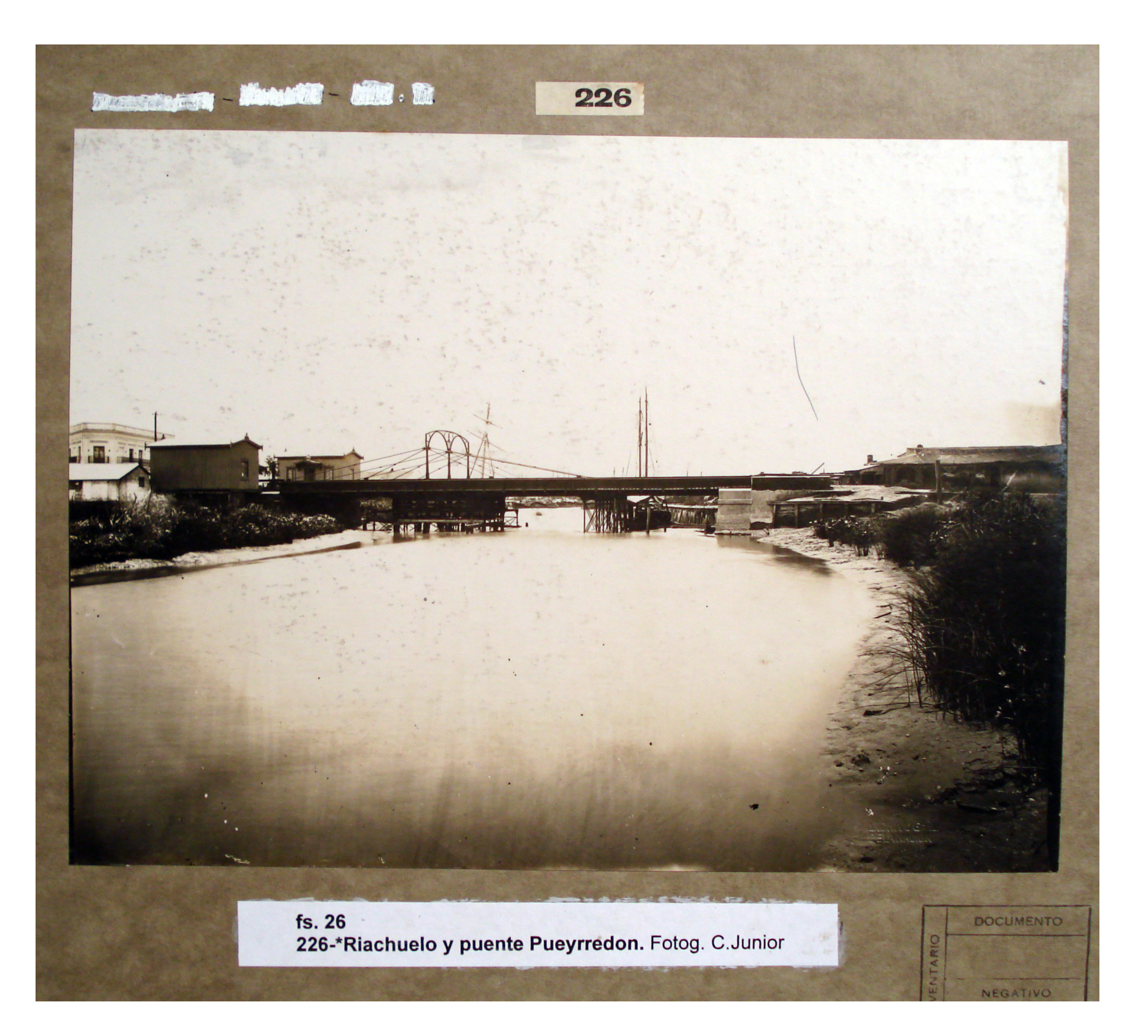 Riachuelo y puente Pueyrredón