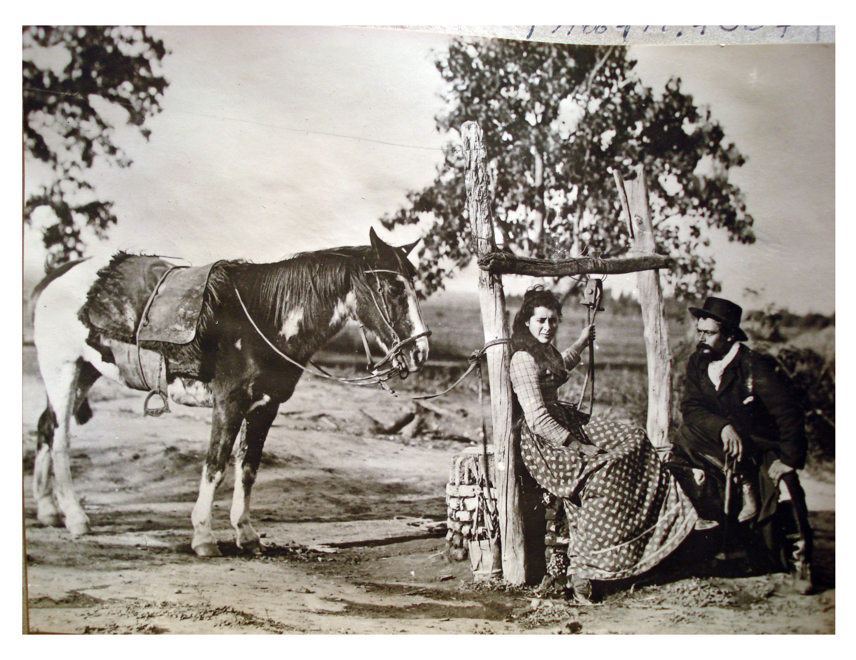 Gaucho y paisana