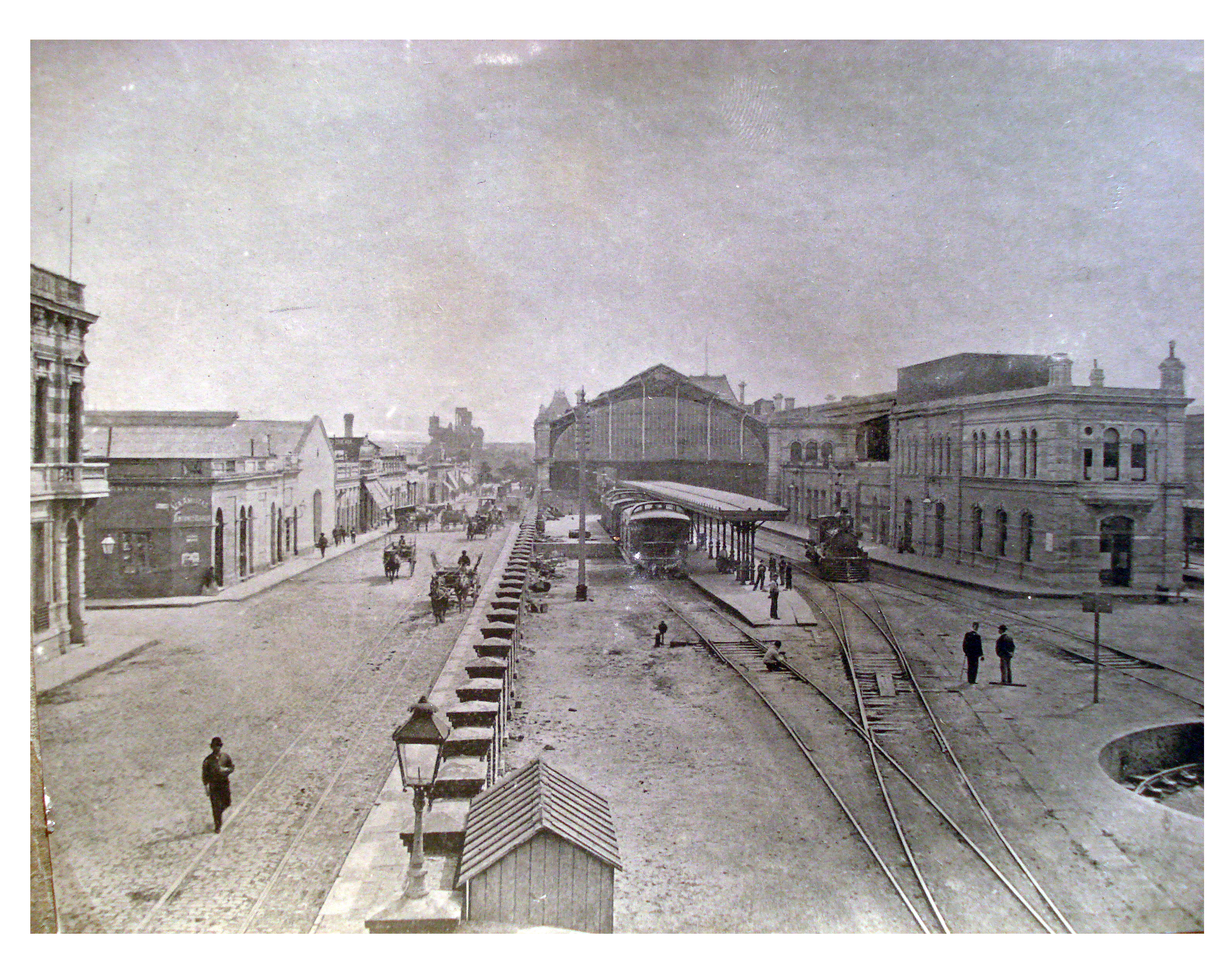 Estación Constitución y de la calle Lima