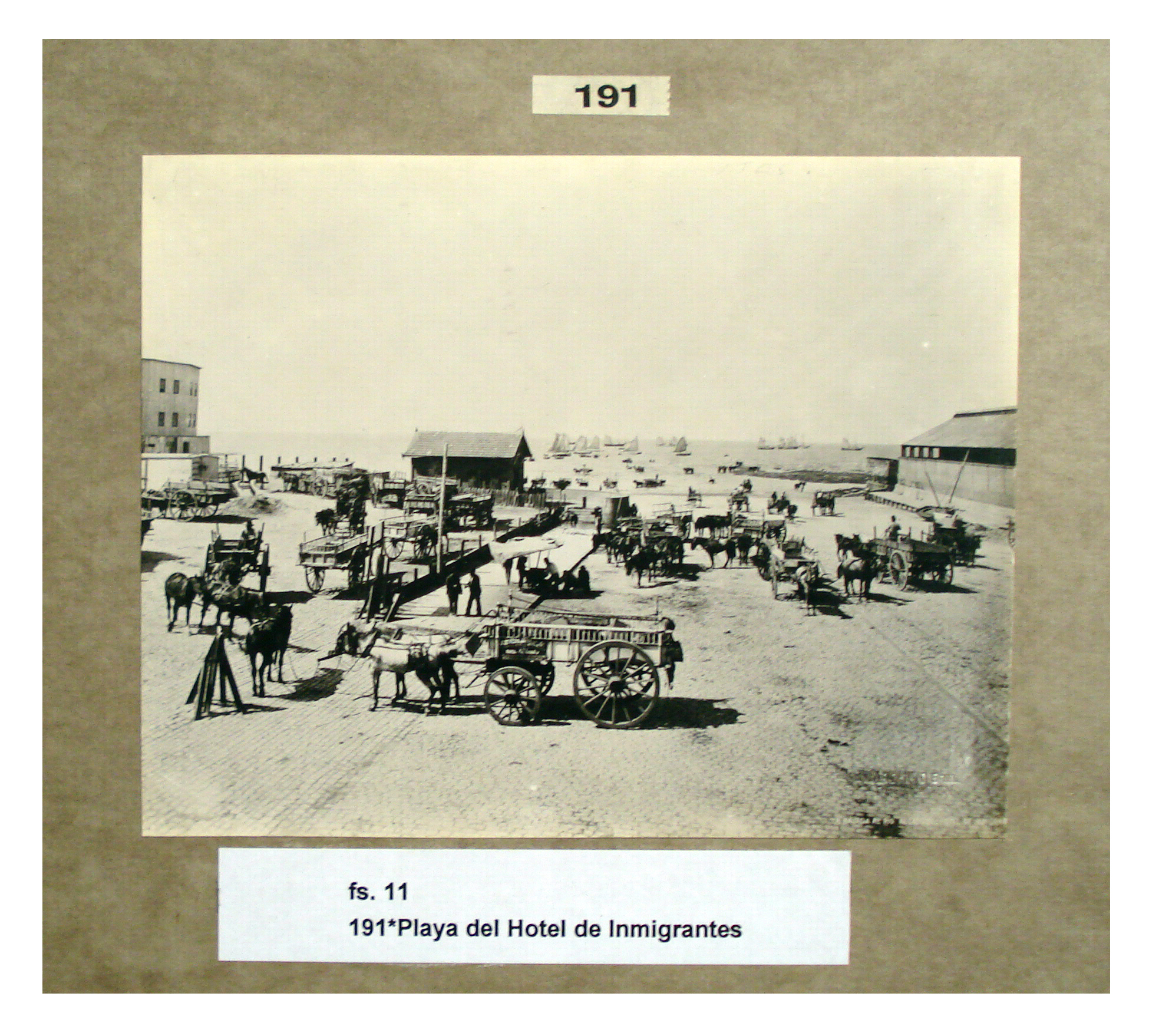Playa del Hotel de Inmigrantes
