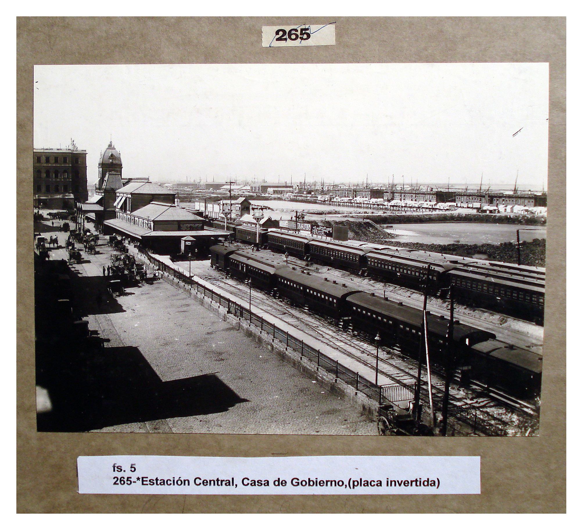 Estación Central y Casa de Gobierno