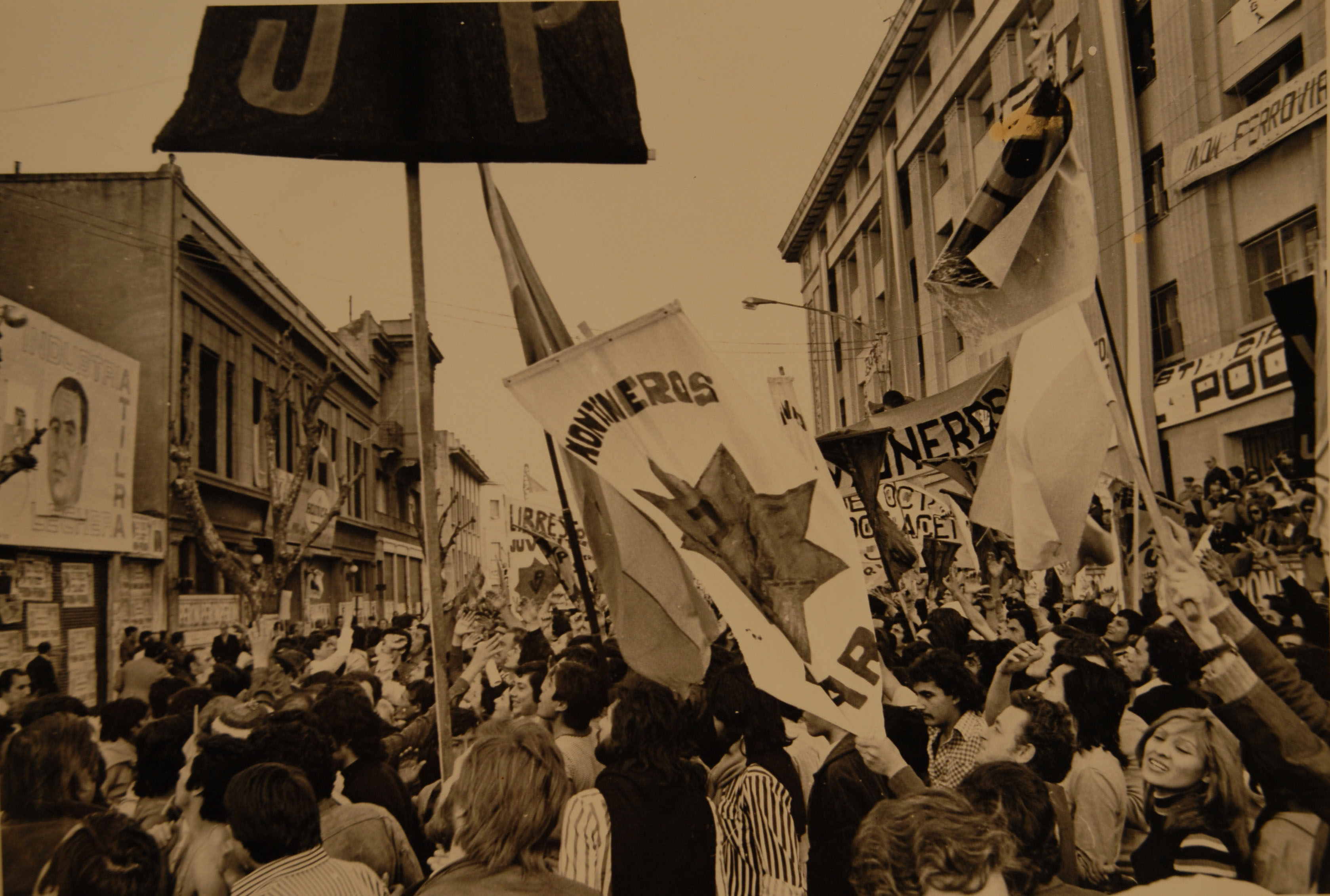 Guerrilla. Manifestaciones. Organizaciones armadas. FAR y Montoneros