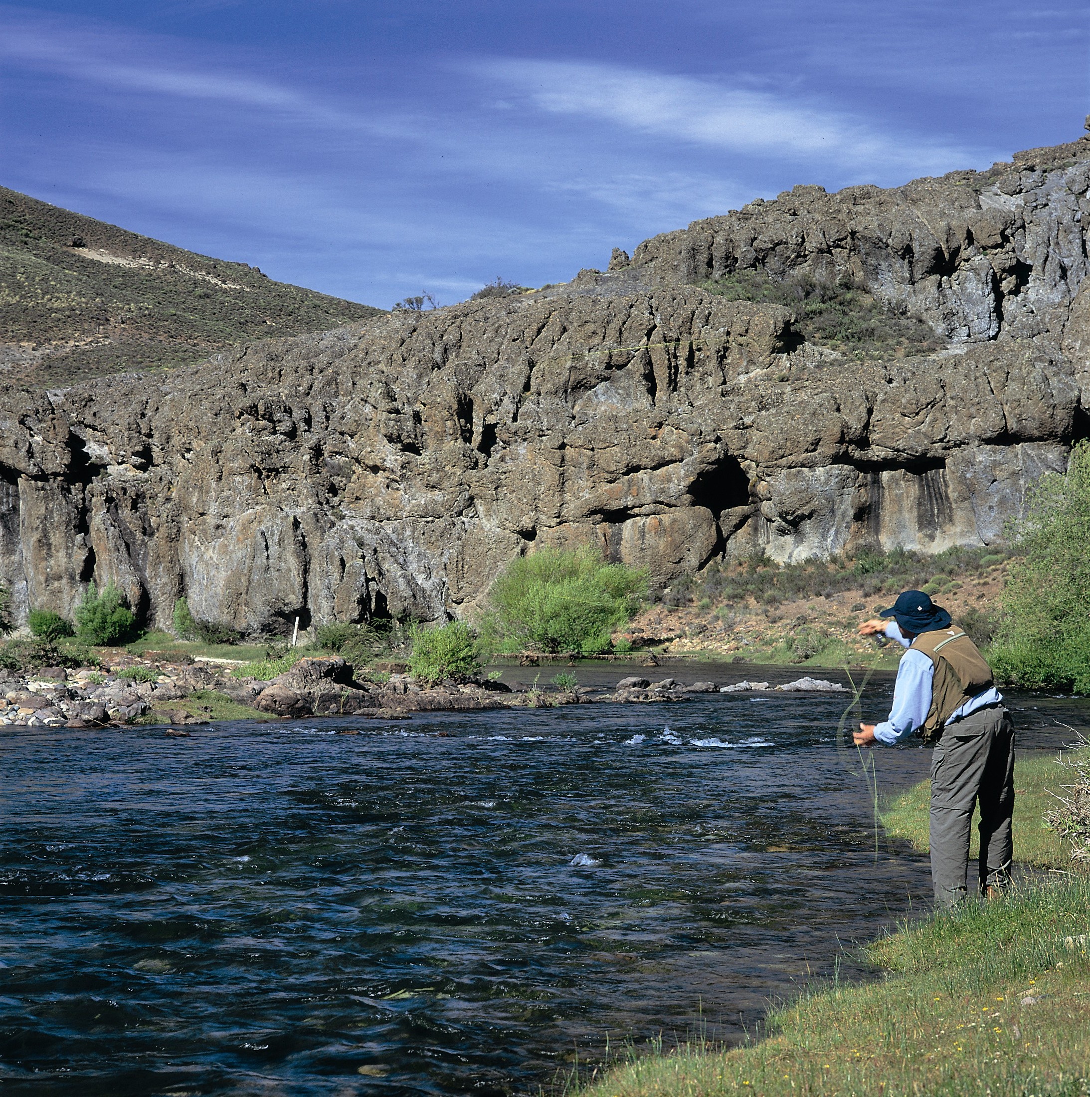 Pesca en el río Pichi Leufu