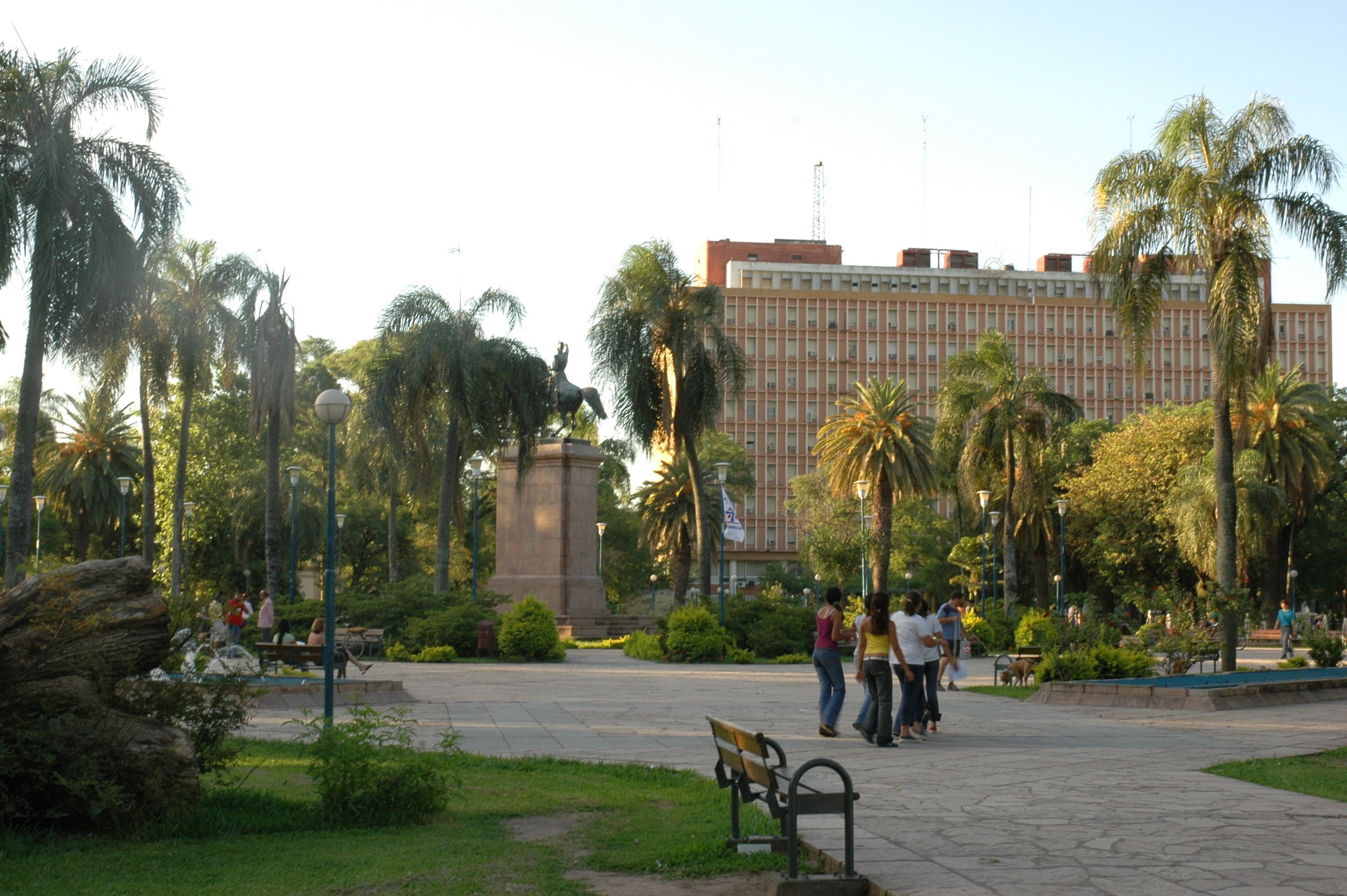 Plaza 9 de Julio, Resistencia