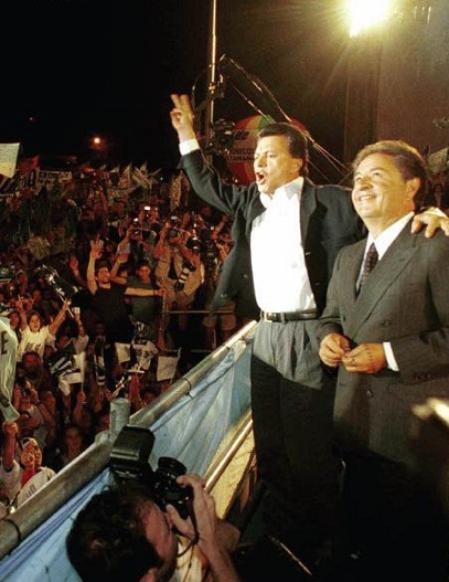 Cierre de la campaña Duhalde-Ortega.
