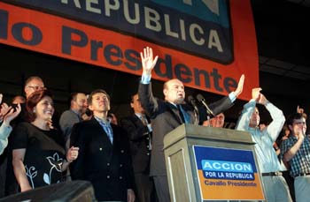Cierre de la campaña de Cavallo