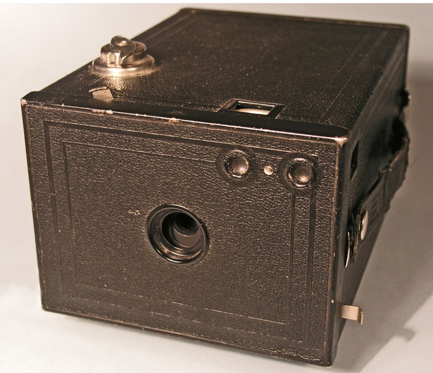 Cámara de fotos Kodak Brownie (año 1900)