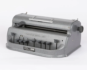 Máquina de escribir braille.